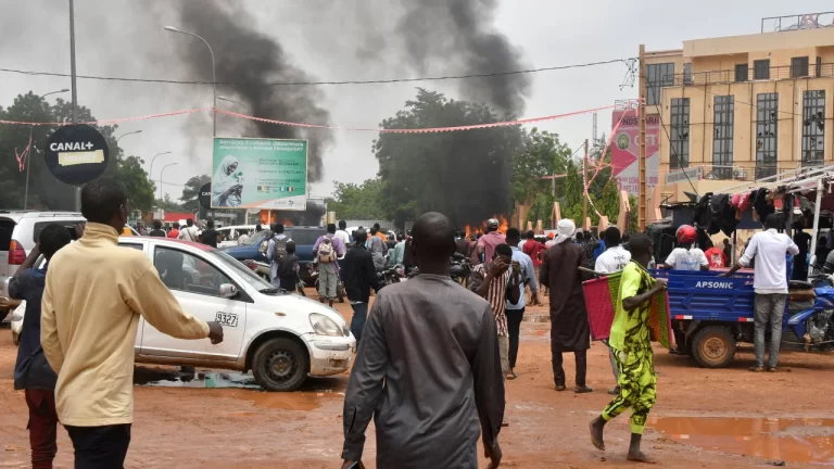 France and EU Withdraw Financial Aid to Niger Following Military Coup