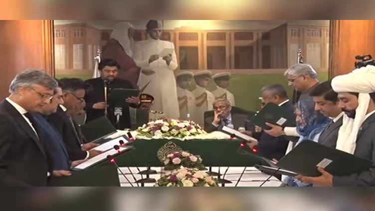 Sindh Governor Swears In 10-Member Interim Cabinet
